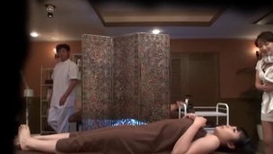 Japanese masseur comes to a conclusion to give chick his cock after the massage