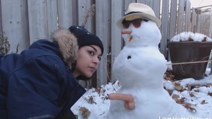 Beautiufl amateur beauty gets fucked from behind outdoors by snowman