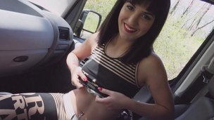 brunette hardcore pijpen geschoren latina auto realiteit cowgirl koppel