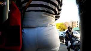 Latina Milf Vpl booty in White pants