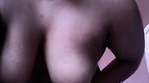 amateur masturbation solo big tits